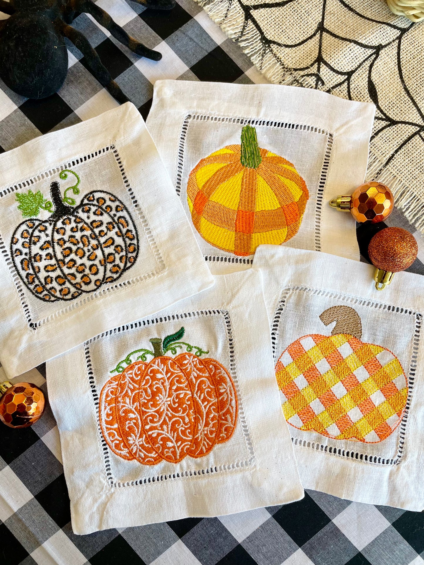 Halloween cocktail napkin set