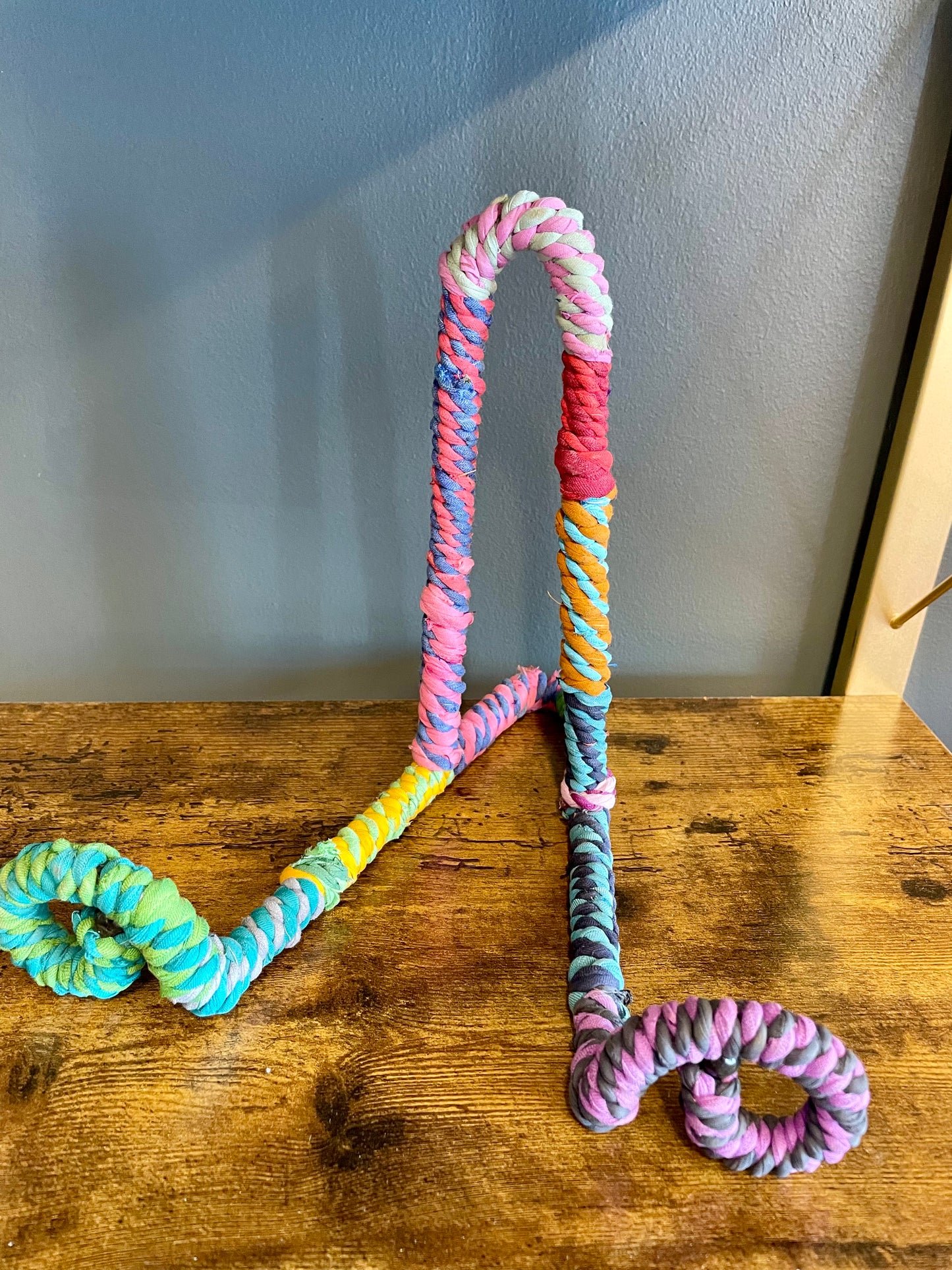 Colorful Jute Easel